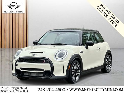 Used 2022 MINI Cooper S FWD image 8