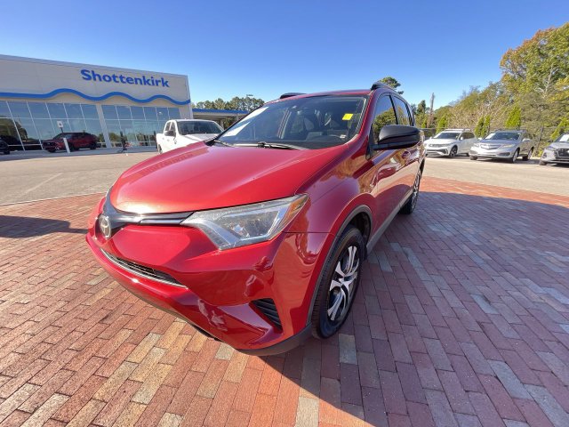 Used 2017 Toyota RAV4 LE FWD image 30