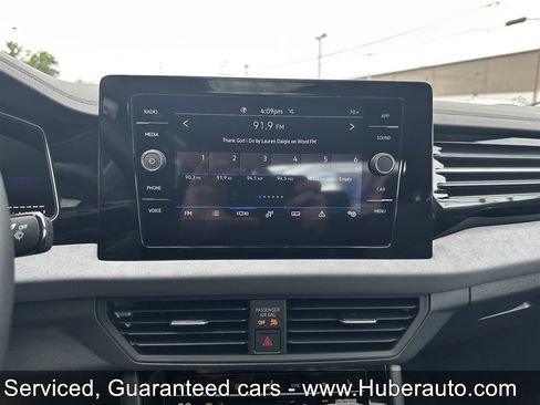 Used 2026 Volkswagen Jetta SE FWD image 23