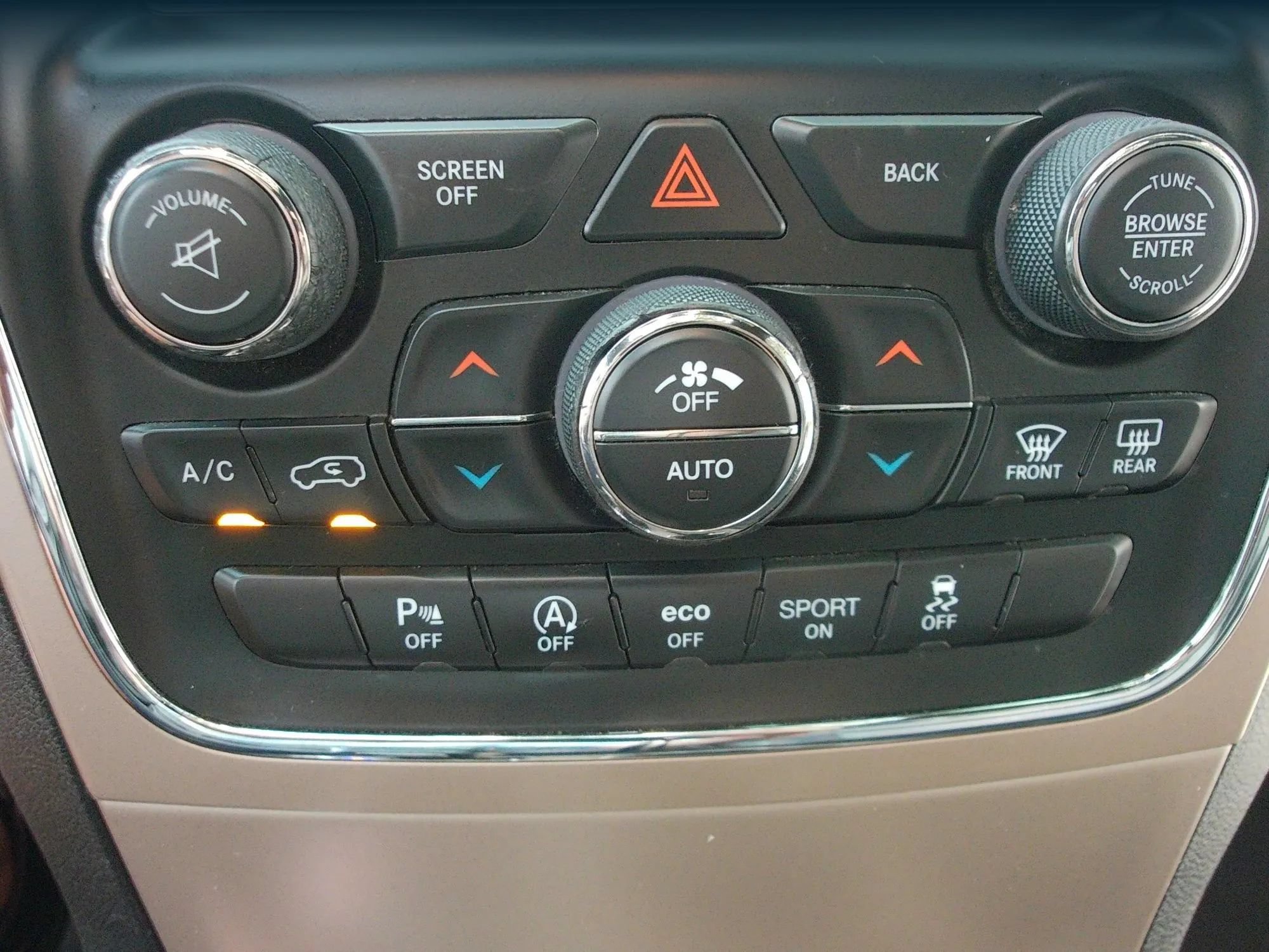 Used 2017 Jeep Grand Cherokee Limited RWD image 25