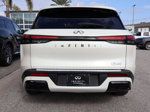 Certified 2023 INFINITI QX60 Luxe w/ Cargo Package image 8