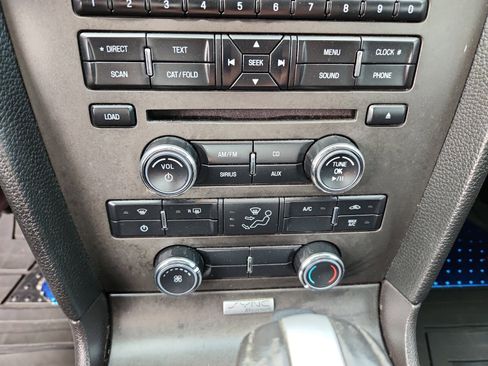 Used 2014 Ford Mustang GT Premium image 29