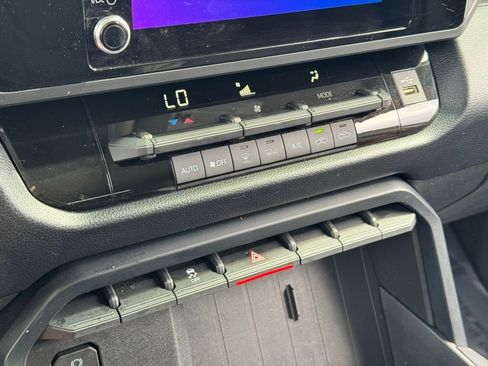 Used 2024 Toyota Tundra SR image 30