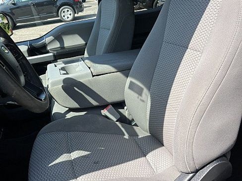 Used 2017 Ford F150 XLT w/ Trailer Tow Package RWD image 12
