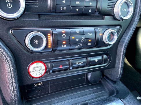Used 2015 Ford Mustang GT RWD image 27