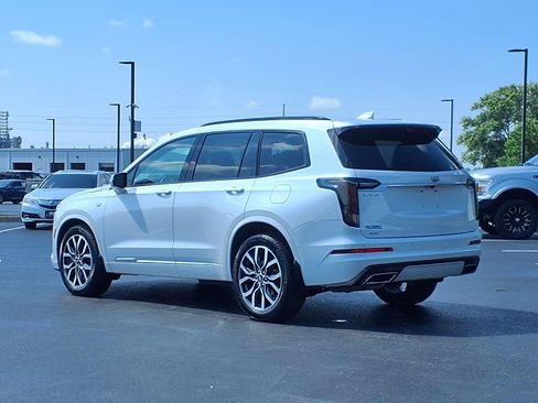 Used 2024 Cadillac XT6 Sport w/ Platinum Package AWD/4WD image 3