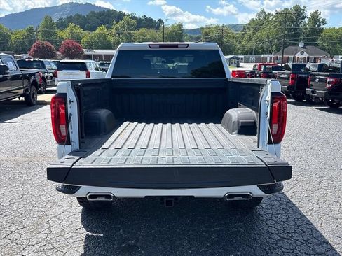 Used 2022 GMC Sierra 1500 AT4 AWD/4WD image 7