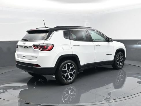 Used 2025 Jeep Compass Limited AWD/4WD image 22