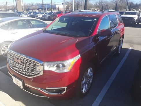 Used 2019 GMC Acadia Denali w/ Technology Package image 1