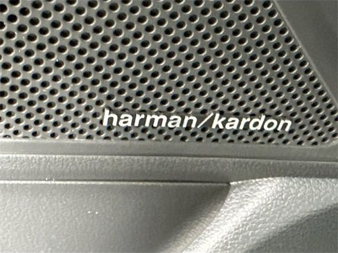 Used 2020 Hyundai Ioniq Limited image 17