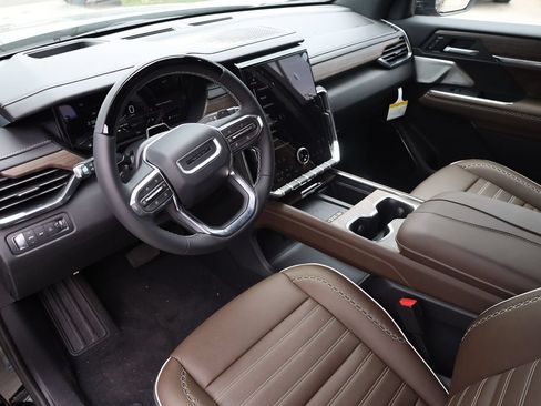 New 2026 GMC Acadia Denali Ultimate AWD/4WD image 12