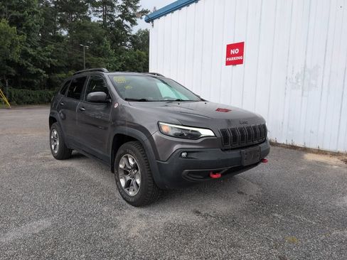 Used 2019 Jeep Cherokee Trailhawk AWD/4WD image 1