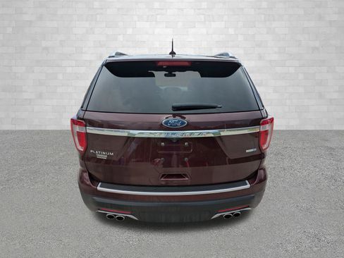 Used 2018 Ford Explorer Platinum AWD/4WD image 3