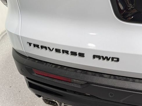 New 2026 Chevrolet Traverse LT w/ Midnight/Sport Edition AWD/4WD image 5