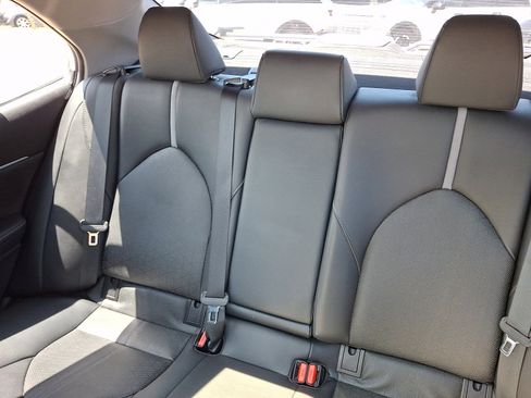 Used 2019 Toyota Camry XSE FWD image 18
