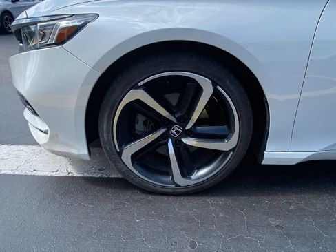 Used 2019 Honda Accord Sport image 12