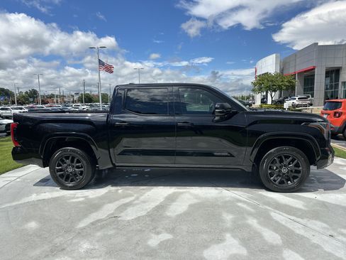 Used 2024 Toyota Tundra Platinum AWD/4WD image 11