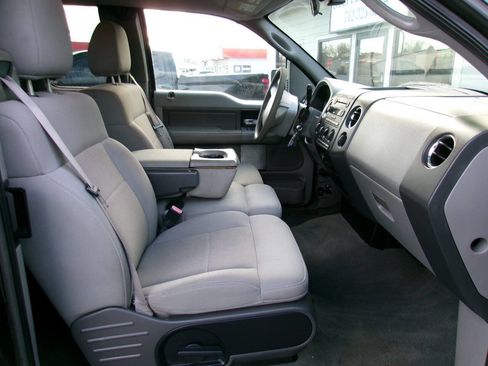 Used 2006 Ford F150 XLT image 12