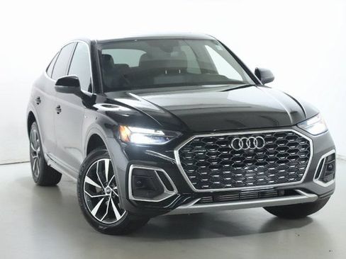 Used 2023 Audi Q5 2.0T Premium w/ Convenience Package AWD/4WD image 2