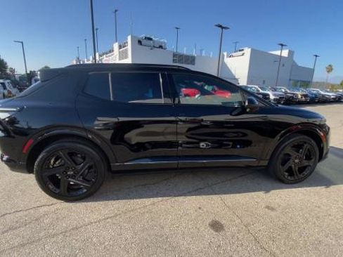 New 2026 Chevrolet Equinox EV RS w/ Active Safety Package 3 AWD/4WD image 9
