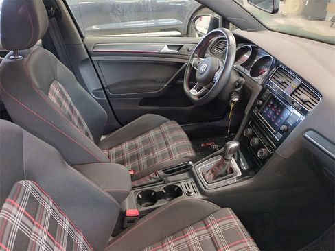 Used 2021 Volkswagen GTI SE image 35