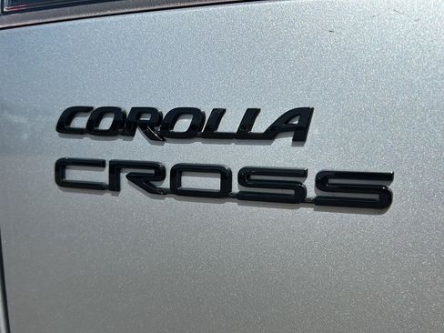 Used 2024 Toyota Corolla Cross AWD Hybrid w/ Convenience Package image 31