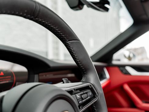 Used 2025 Porsche 911 Carrera GTS image 44