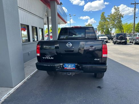 Used 2012 Nissan Titan S AWD/4WD image 31