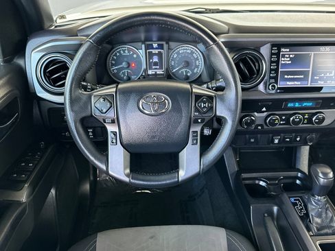 Used 2023 Toyota Tacoma TRD Sport AWD/4WD image 17