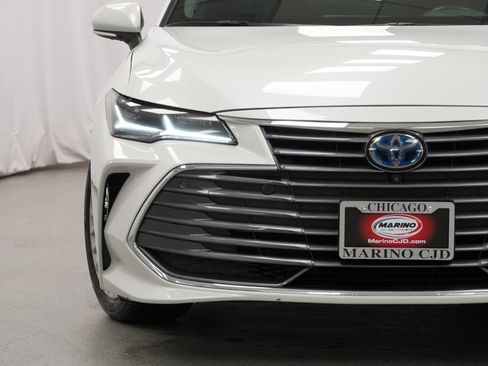Used 2021 Toyota Avalon Limited w/ Advanced Safety Package FWD image 7