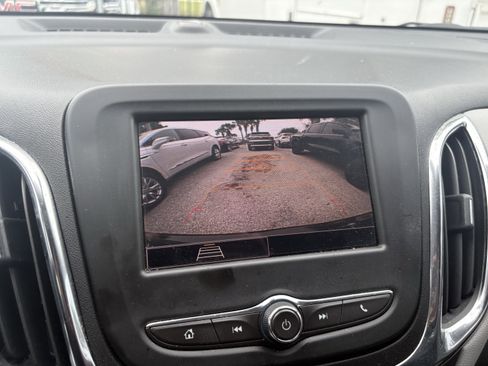 Used 2023 Chevrolet Equinox LS w/ Driver Confidence II Package FWD image 12