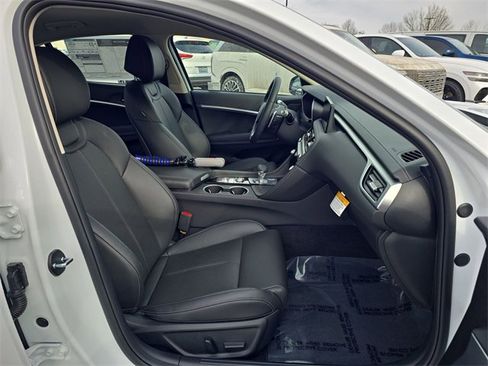 New 2026 Genesis G70 2.5T image 24