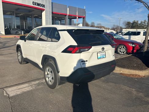 Used 2023 Toyota RAV4 LE image 4