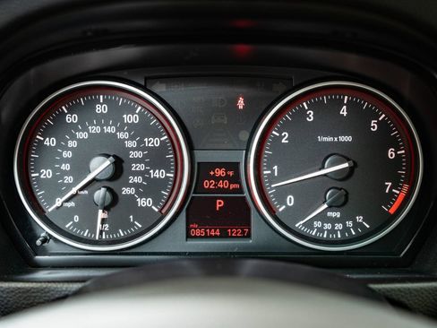 Used 2010 BMW 328i Sedan RWD image 30