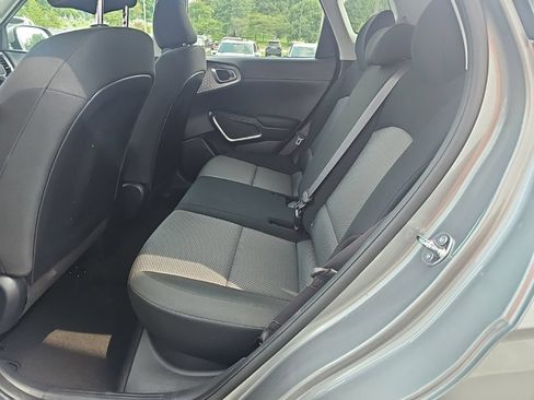 Used 2025 Kia Soul LX FWD image 11