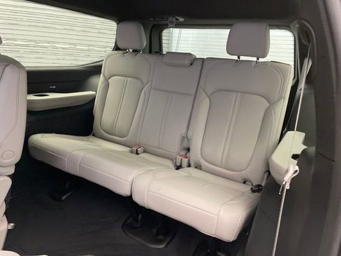 New 2026 Jeep Grand Wagoneer 2WD image 19