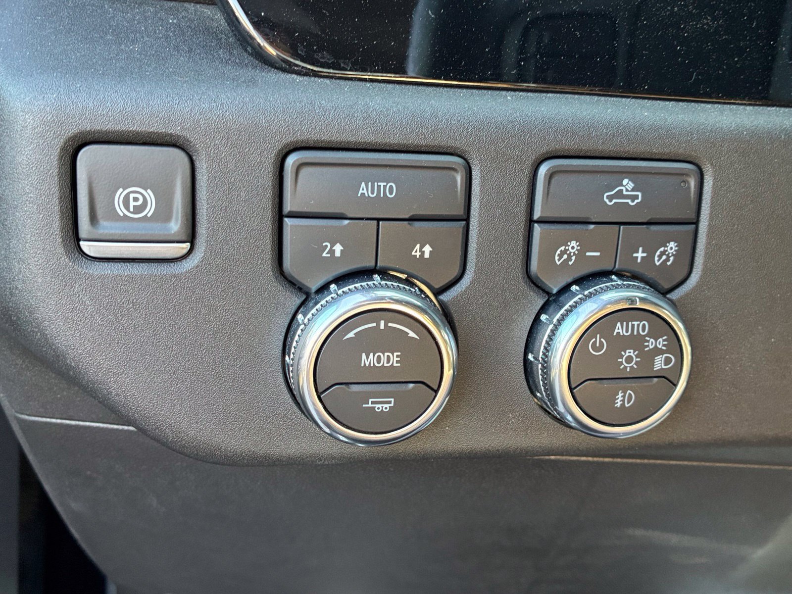Used 2024 GMC Sierra 1500 Elevation AWD/4WD image 12