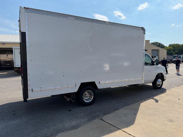 Used 2017 Ford E-450 and Econoline 450 Super Duty w/ Power Windows & Locks Group RWD image 36