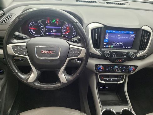 Used 2022 GMC Terrain SLT image 22