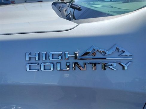Used 2022 Chevrolet Silverado 1500 High Country w/ Safety Package II image 12
