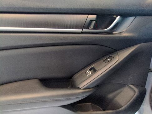 Used 2021 Honda Accord Touring image 23