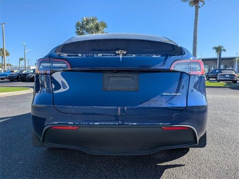 Used 2023 Tesla Model Y Long Range image 5