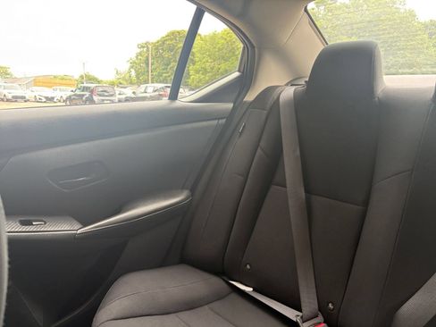 Used 2025 Nissan Sentra S FWD image 37