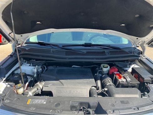 Used 2017 Ford Explorer Platinum AWD/4WD image 16