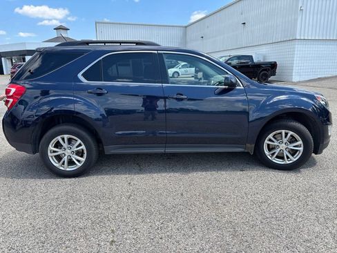 Used 2017 Chevrolet Equinox LT w/ Convenience Package AWD/4WD image 7