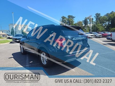 Used 2023 Ford Explorer XLT w/ Equipment Group 202A AWD/4WD image 6