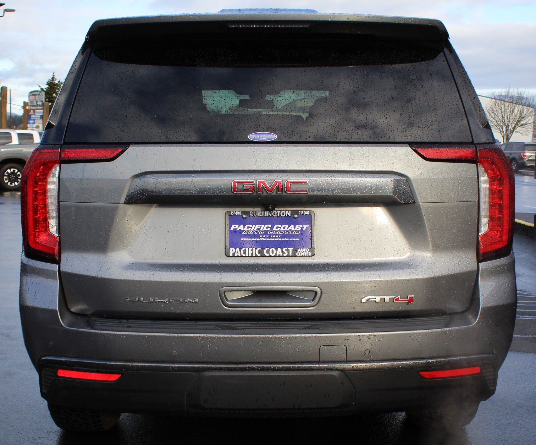 Used 2021 GMC Yukon AT4 w/ Rear Media and Nav Package AWD/4WD image 5
