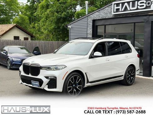 Used 2021 BMW X7 xDrive40i w/ M Sport Package AWD/4WD image 5
