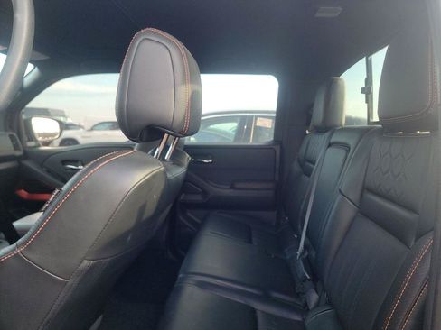Used 2023 Nissan Frontier PRO-4X w/ Pro-4X Premium Package AWD/4WD image 17