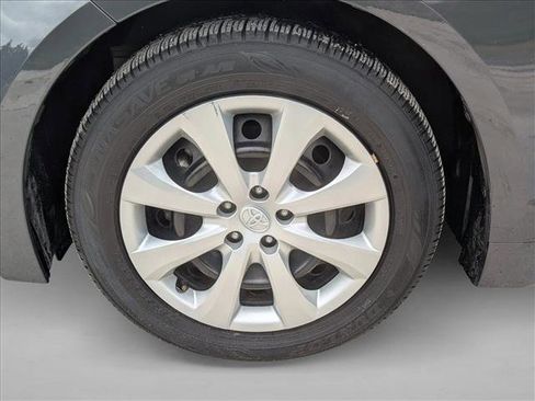 Used 2024 Toyota Corolla LE FWD image 22